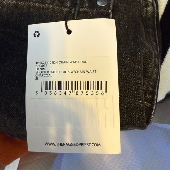 NWT The Ragged Priest Urban Outfitters Chain Waist Dad Shorts Charcoal Size 28 - Picture 7 of 7